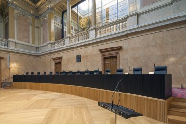 Vězeň s postižením opakovaně porušoval zákon. Věznice ho chtěla přeřadit do přísnějšího režimu. Ústavní soud se ho zastal.