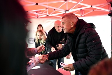 politik předseda premiér